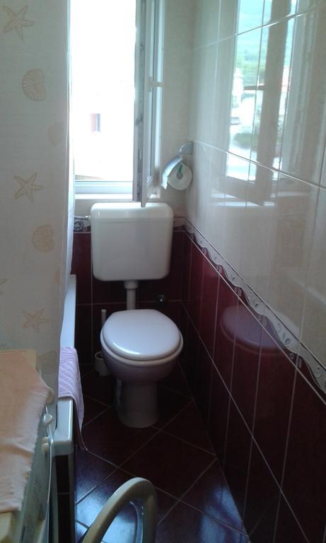 Apartman Sulic Podgora Esterno foto